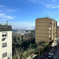 3 LOCALI A NAPOLI