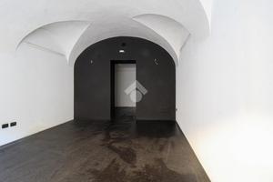 NEGOZIO A PALAZZOLO SULL'OGLIO