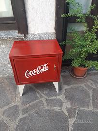 comodino incondizionato 