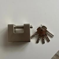 Lucchetto nuovo