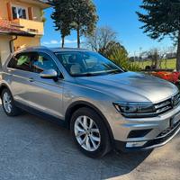 Volkswagen Tiguan full.
