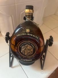 Vecchia Romagna Magnum  con dondolo ferro battuto