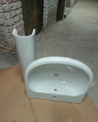 Lavandino con colonna Ideal Standard 