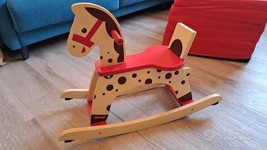 Cavallo a dondolo Janod in legno con protezione