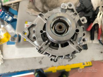 Alternatore per jeep  4xe