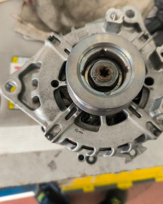Alternatore per jeep  4xe