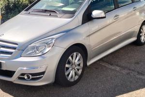 Mercedes Classe B 200 CDI 2011 revisionata