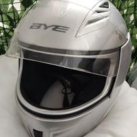 Casco integrale BYE