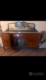 Credenza in legno stile antico