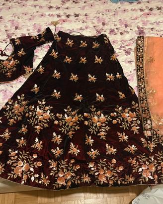 Lehenga choli con dupatta