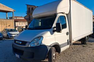 Iveco daily 3.0mtj con cassa patente b iva esposta