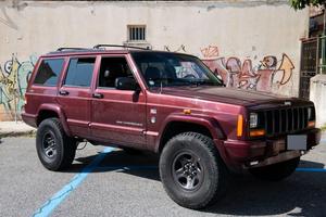 Jeep xj 2,5 VM 2002
