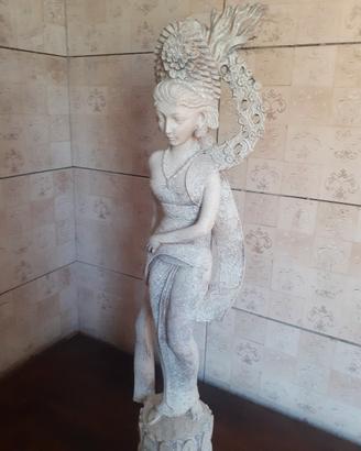 Danzatrice balinese
