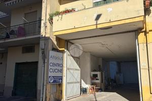 MULTILOCALE A CASTELLAMMARE DI STABIA