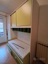 armadio a ponte con lettino