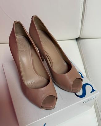 Decollete aperte avanti pelle nude GUESS