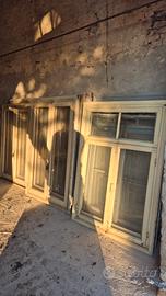 Finestre in legno con vetro – stile rustico