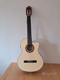 chitarra classica elettrificata Crafter