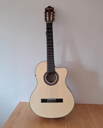chitarra classica elettrificata Crafter
