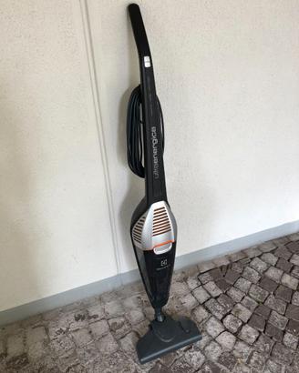 Scopa elettrica Electrolux UltraEnergica ZS345A