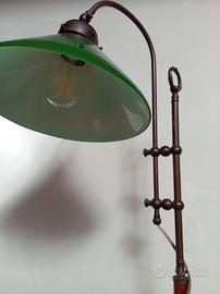 lampada rustica in ottone