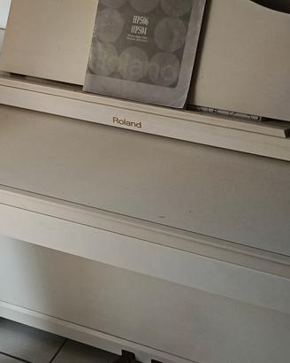 piano Roland Hp 504