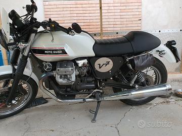 Moto guzzi v7 classic  750cc