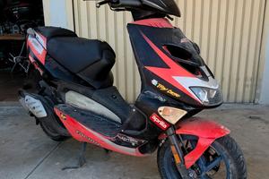 Aprilia SR 50 Replica Troy Corser – 8.400 km
