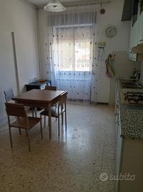 Per completare due Studentesse