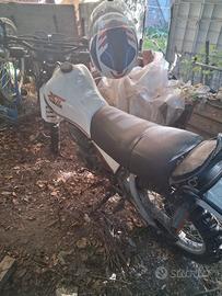 Yamaha XT 550 - 1983