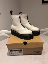 Dr. Martens Jetta