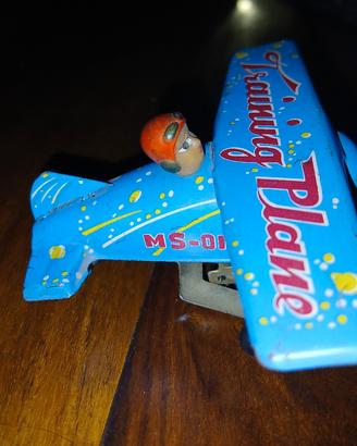 Aereo di latta