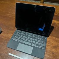 iPad Pro 11” 4ª gen 128GB Wi-Fi+Keyboard+Pencil