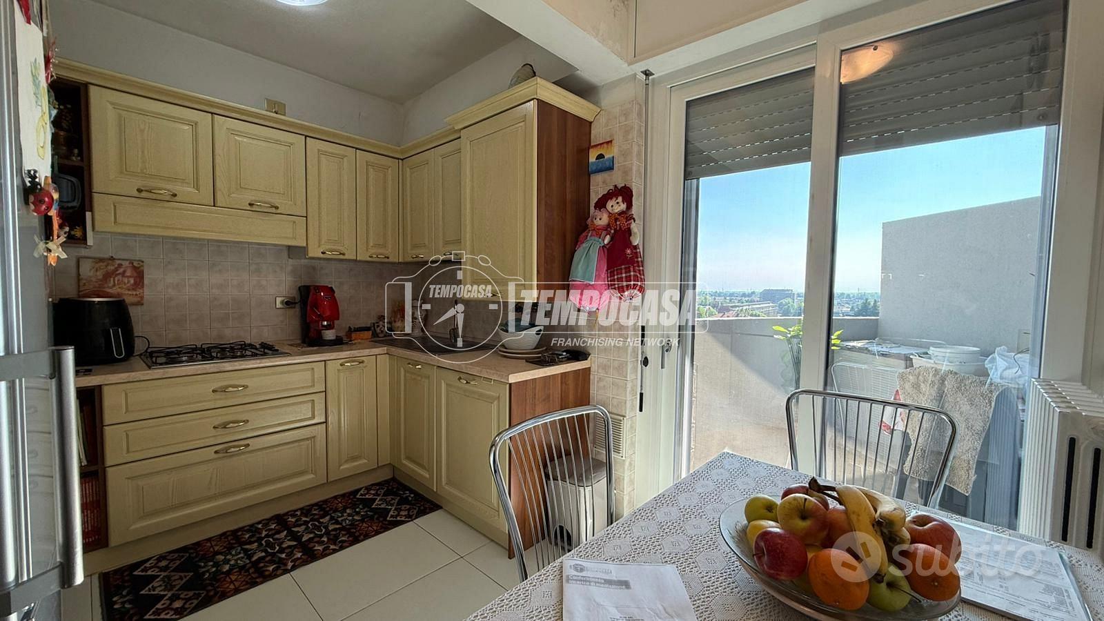 Apartment in Legnano, Santi Martiri, Oltrestazione - Vista 4