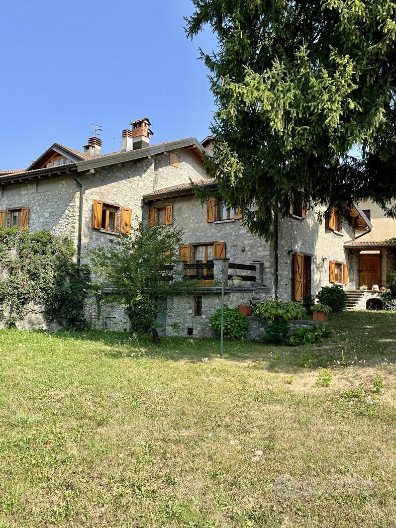 Casa – Pellio Superiore, Como - Vista 2