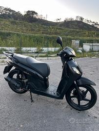 Honda SH 125 i 2008