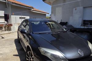 Renault Laguna 2010 (Restyling 2011) – 4Control