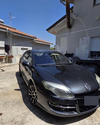 Renault Laguna 2010 (Restyling 2011) – 4Control