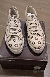 Sneakers Fiori Bianco Nero Tg 37