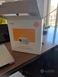 Proiettore portatile yaber E1