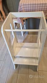 Torre di apprendimento montessoriana