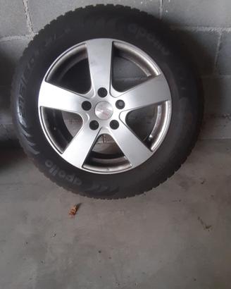 cerchi in lega con gomme invernali 215/60r16