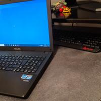 pc portatile asus