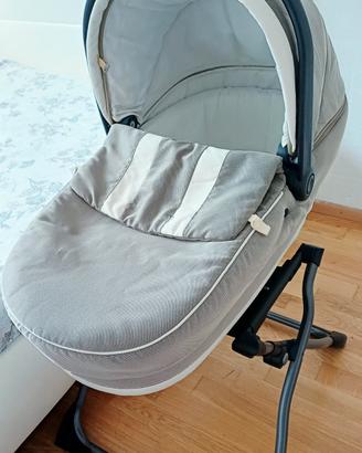 Trio Peg-Perego con culla a fianco letto