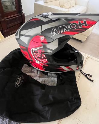 Casco Airoh WRAAP modello Cyber Red Matt