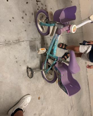 Bicicletta frozen con rotelle