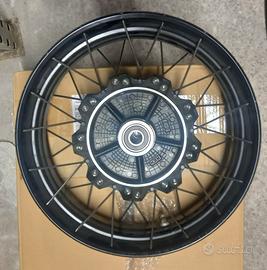 Cerchio nuovo per XADV 750cc