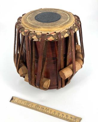 Tabla dāyāṃ