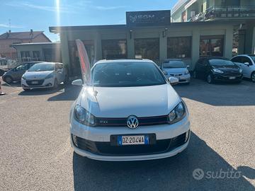 Volkswagen Golf GTI 2.0 TSI 5p.