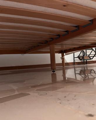 Struttura letto in legno+ materasso omaggio